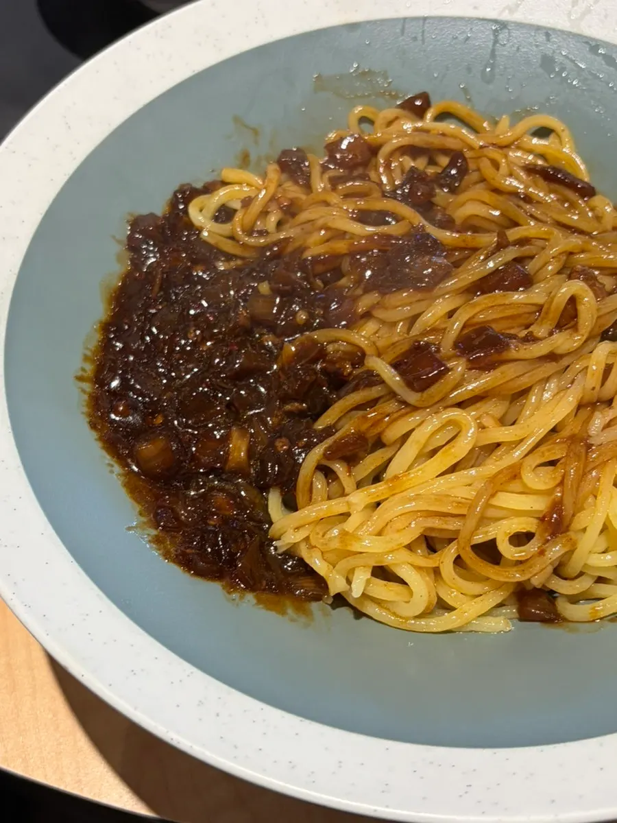 Mini tangsuyuk served with sauce