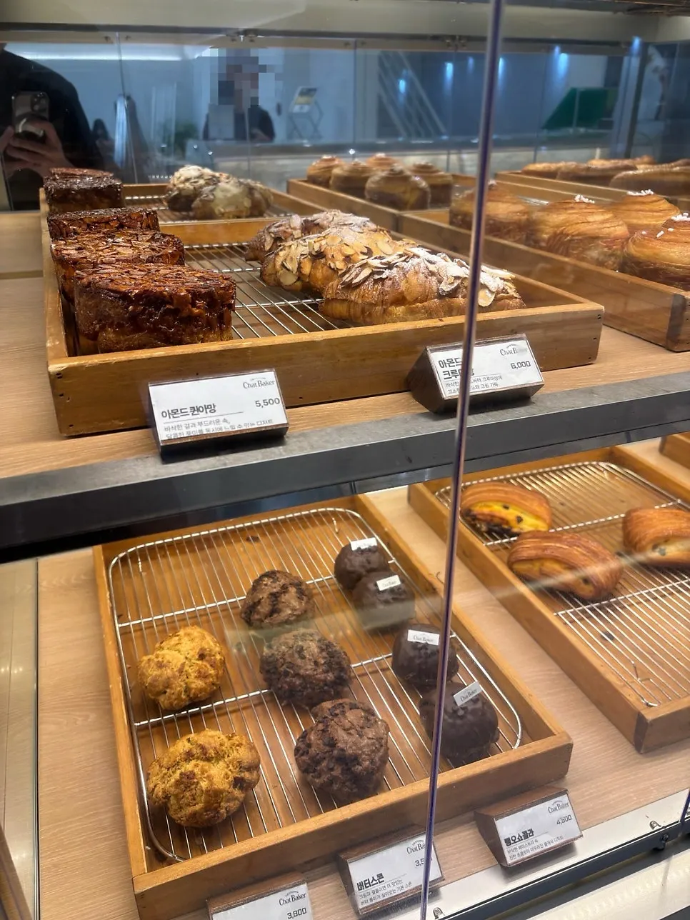 Chat Baker's first-floor bakery display case