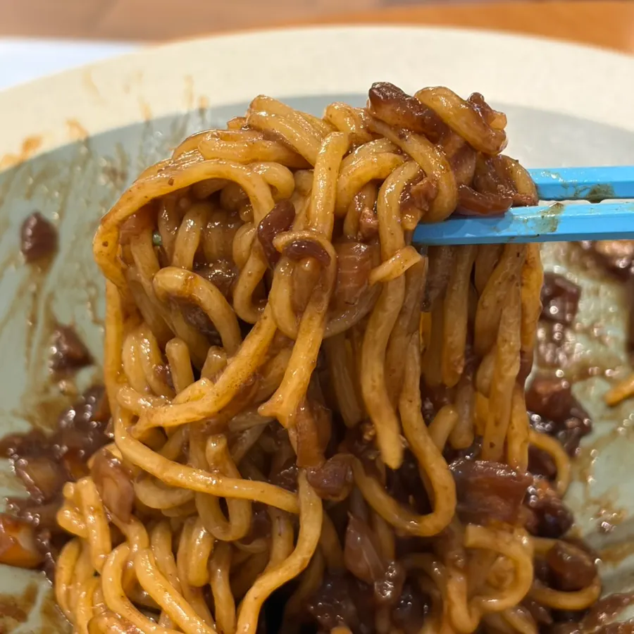 Mixed jjajangmyeon noodles from Chibao