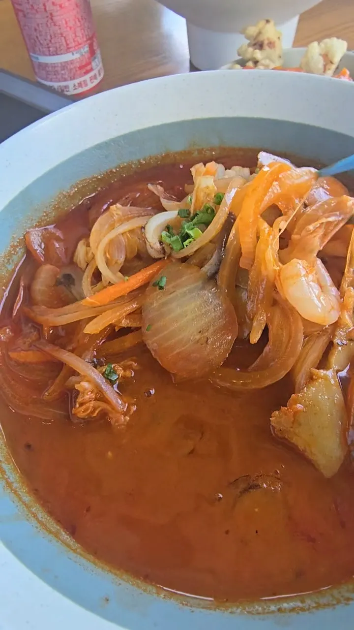 불맛 입힌 치바오 짬뽕 한 그릇