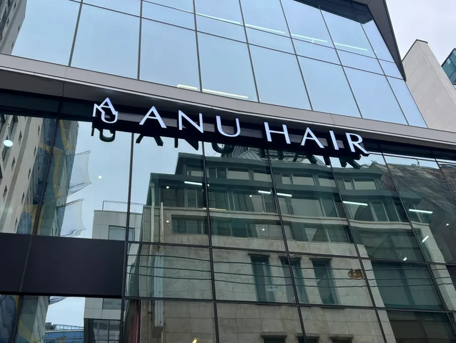 Interior of Anew Hair Cheongdam Main Branch salon, 2nd floor on Seolleung-ro 127-gil