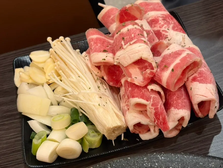 Grilled assorted gopchang