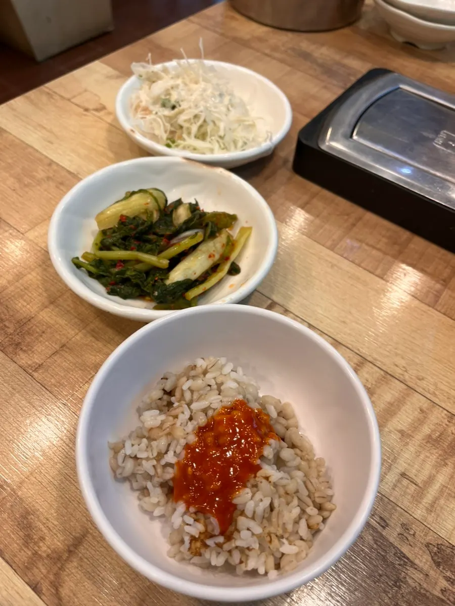 대표 메뉴 조개전골 주문 모습