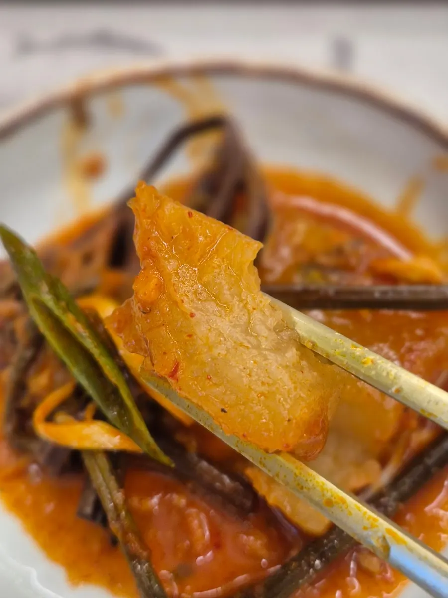 Mackerel flesh placed over rice