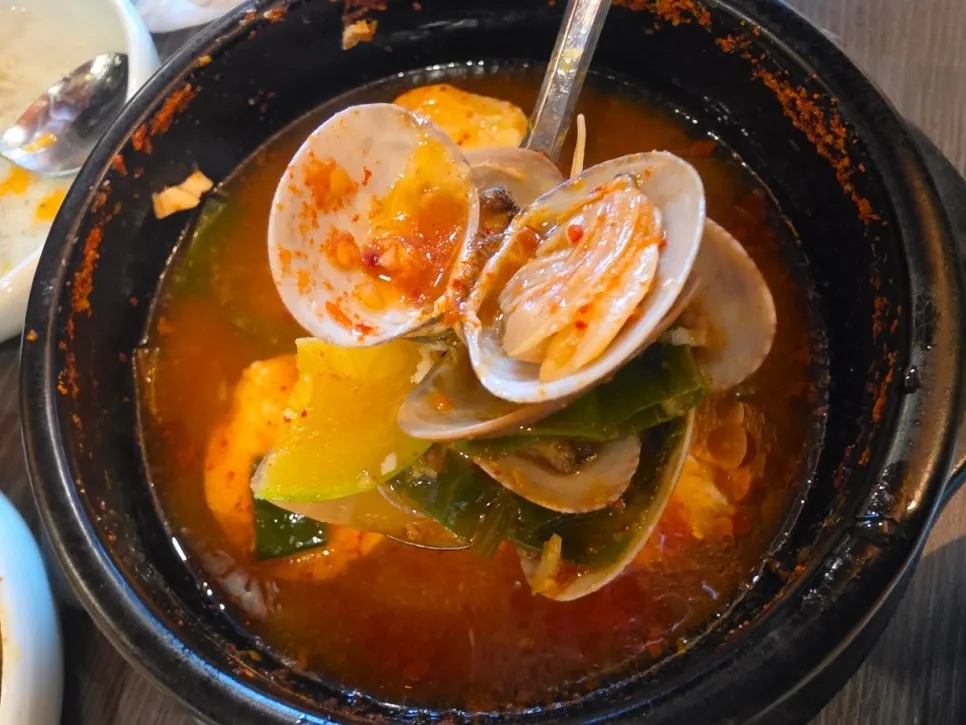 바지락이 들어간 순두부찌개
