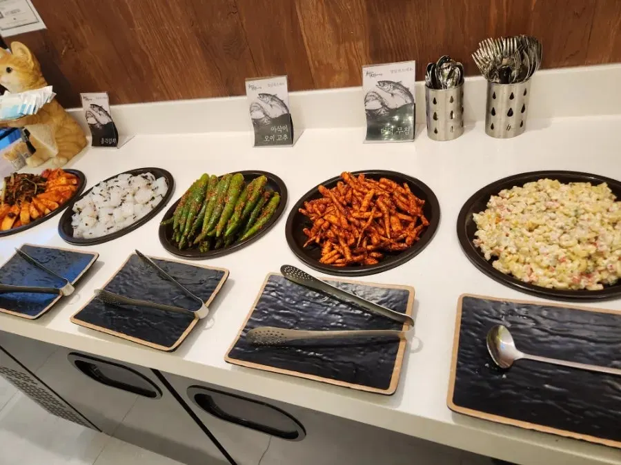 ごま油をかけたナムルビビンバ