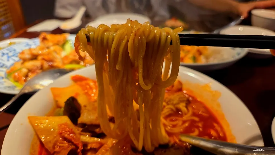 압구정로데오 중식 콜키지 2만원 할인과 버터탕수육 점심, 보보식당
