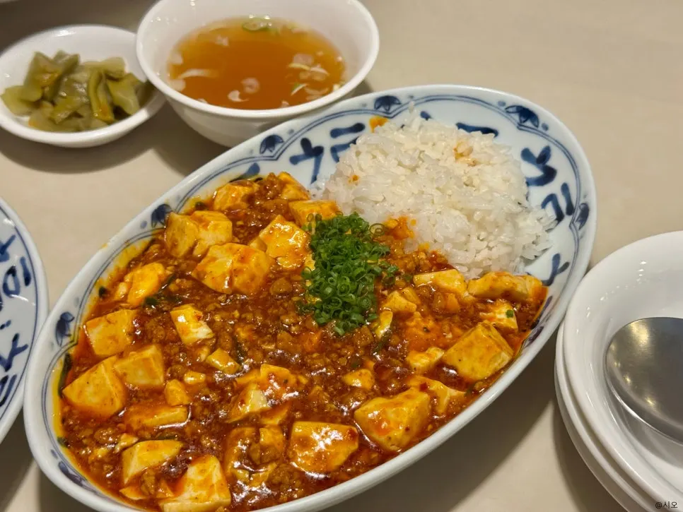 밥과 함께 나온 보보식당 마파두부