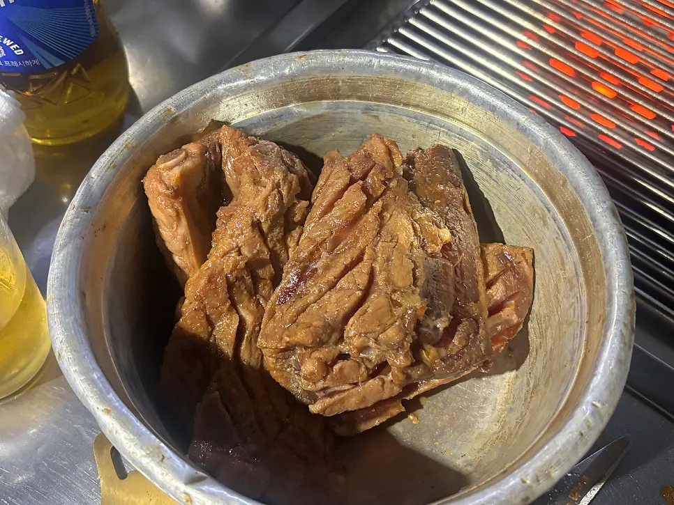 Yeontan Gongjang’s signature king-size ribs