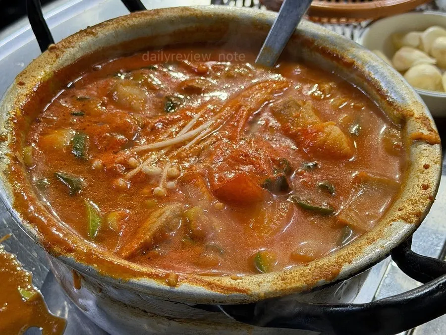 Gochujang stew in a large pot