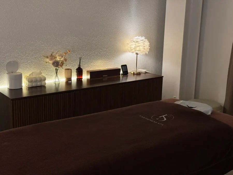 Private individual treatment room