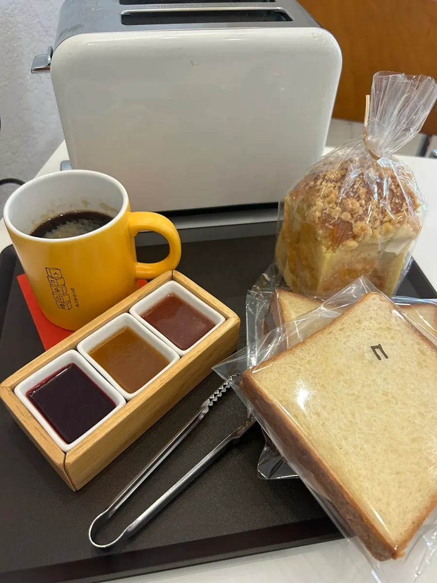 Closing shot of the Apgujeong sikppang bakery