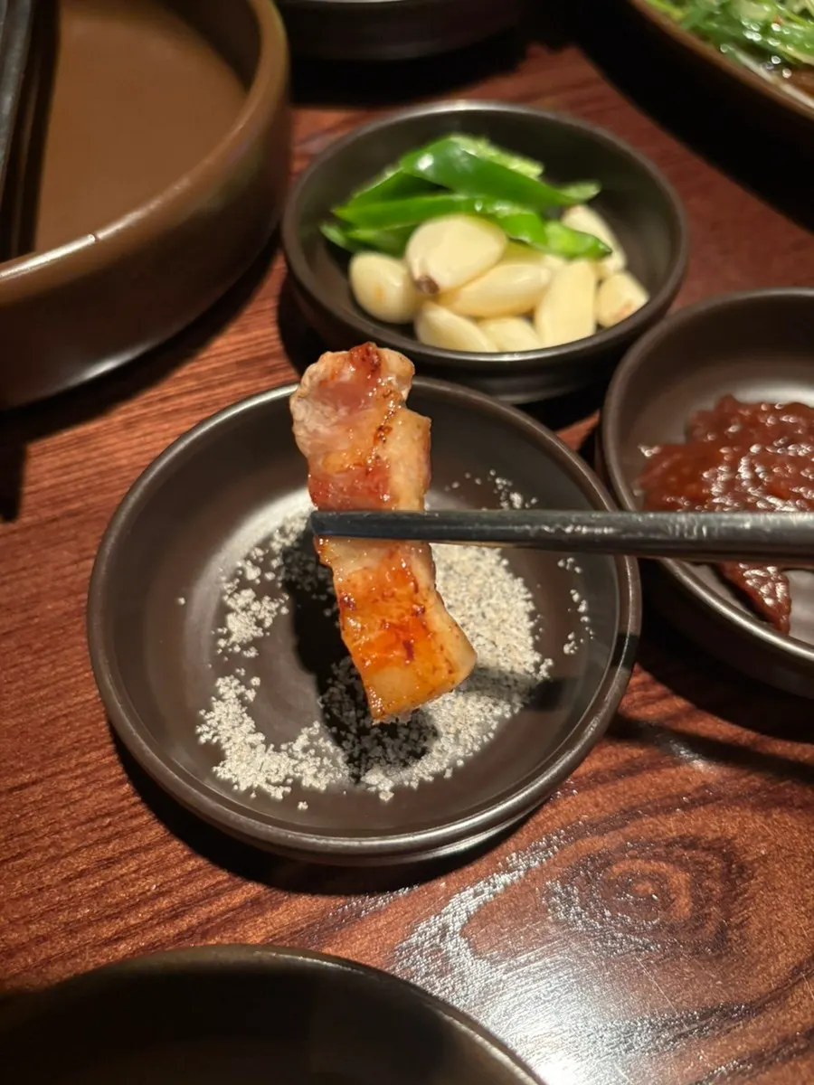 Pork belly with coarse salt
