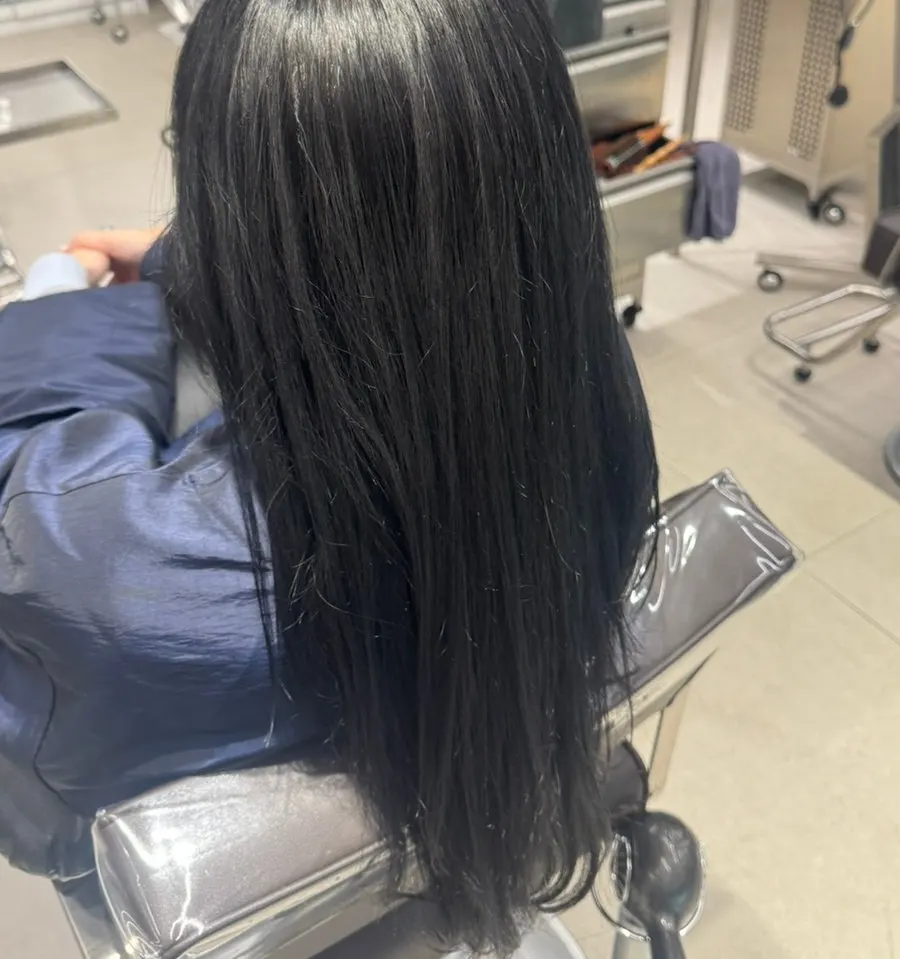 관리 전후 머리끝 퍼짐 차이를 비교한 사진