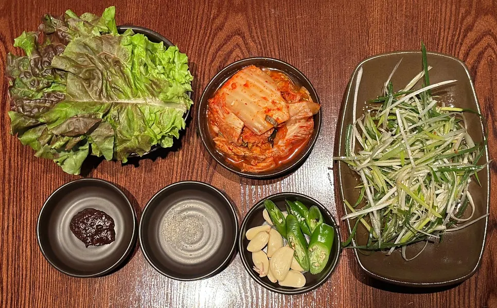 고기를 굽는 옹기 불판