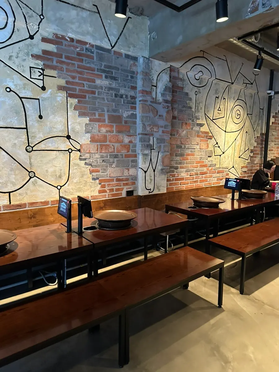 Korean barbecue space for gatherings in Apgujeong