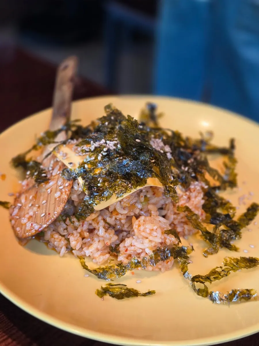 Flying-fish-roe cheese kimchi fried rice