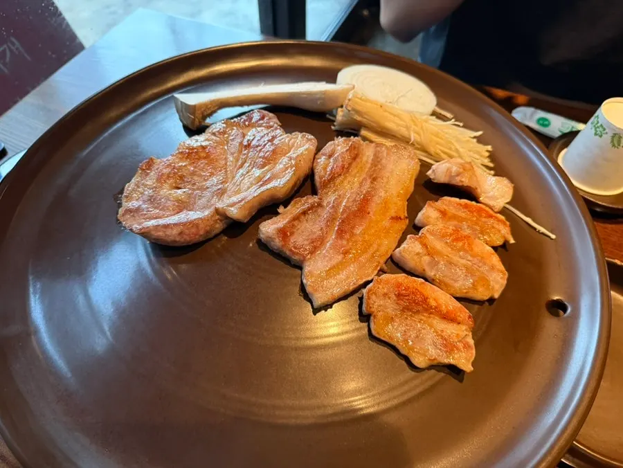 Pork neck, pork belly, and gabrisal set