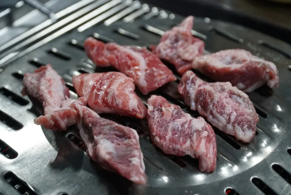 Beef short rib placed on the charcoal grill