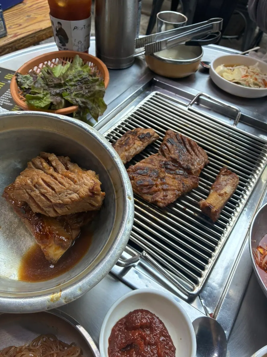 An additional serving of pork king ribs