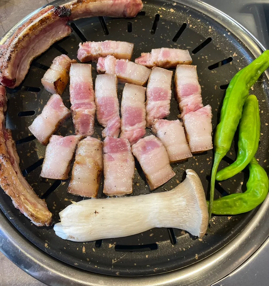 Table at the end of the meal at Chobeoljip in Apgujeong Rodeo