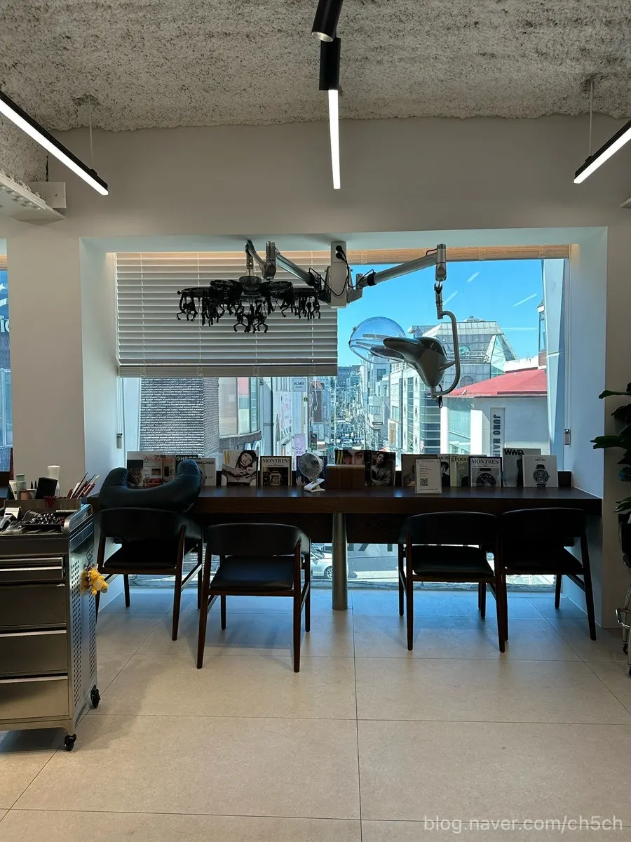 Styling chair at Biorn Hair Apgujeong Rodeo