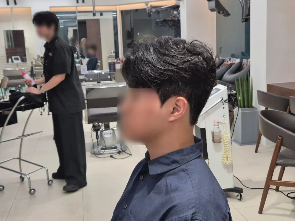 시술을 마친 뒤 매장에서 찍은 최종 스타일