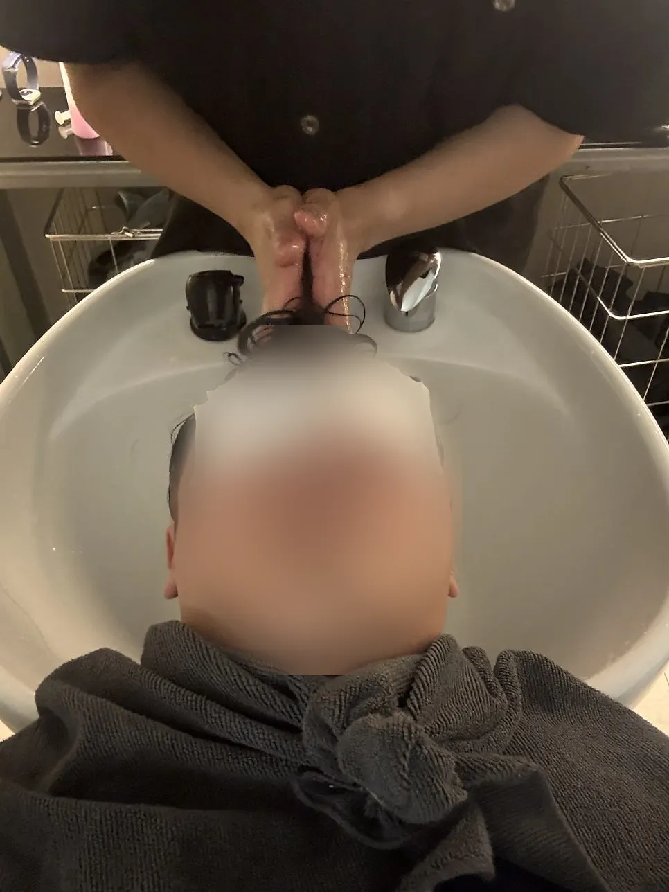 Shampoo step after neutralizing