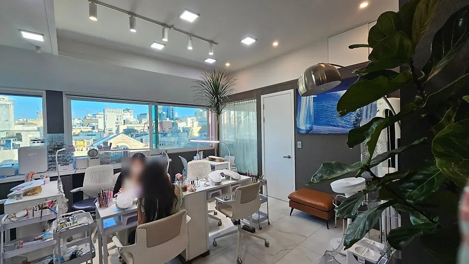 내일디디 네일 관리 좌석