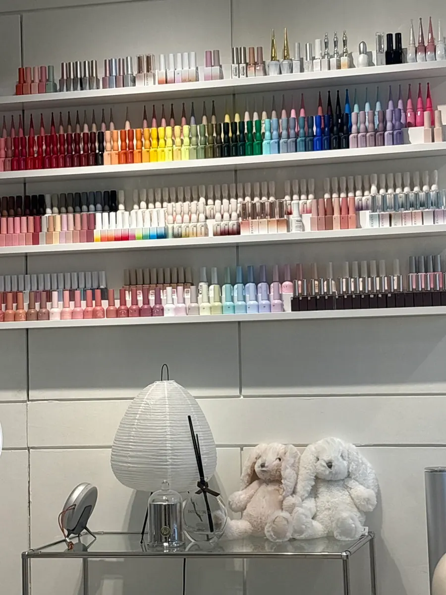 Display shelf of Naeil Didi gel colors