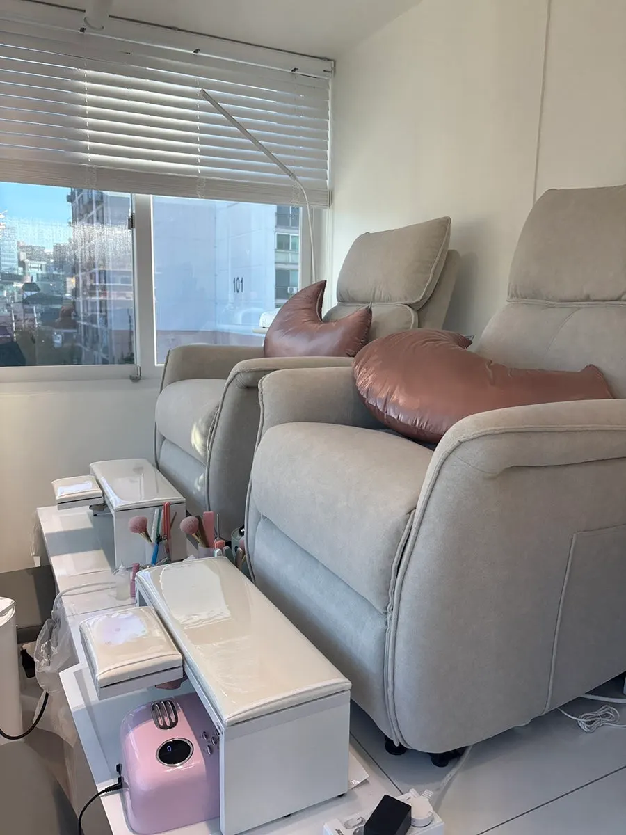 Separated nail and pedicure spaces