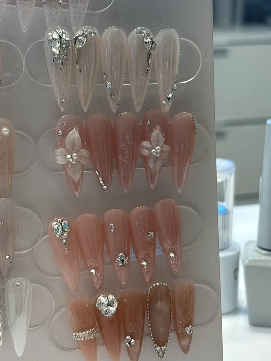 Syrup nail and magnetic nail design samples