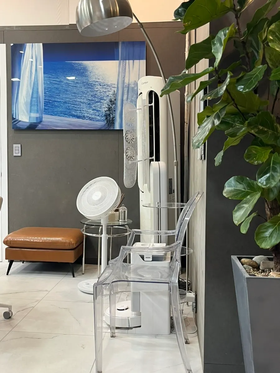 Cozy atmosphere at Naeil Didi nail salon
