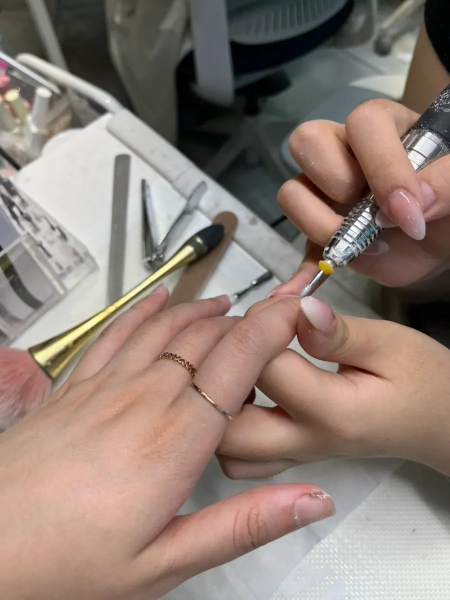 Surface care process on the nail