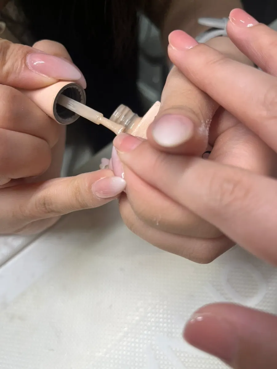 Testing a color directly on the nail