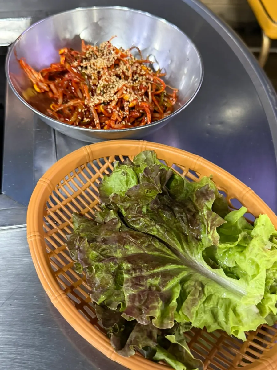 Plate of free-refill side vegetables