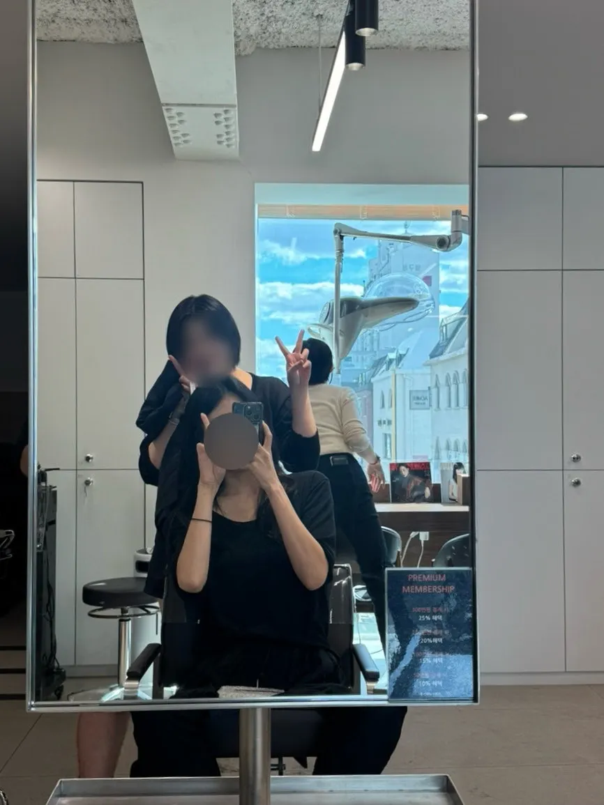 Biorn Hair压圈罗德奥店入口竖幅照
