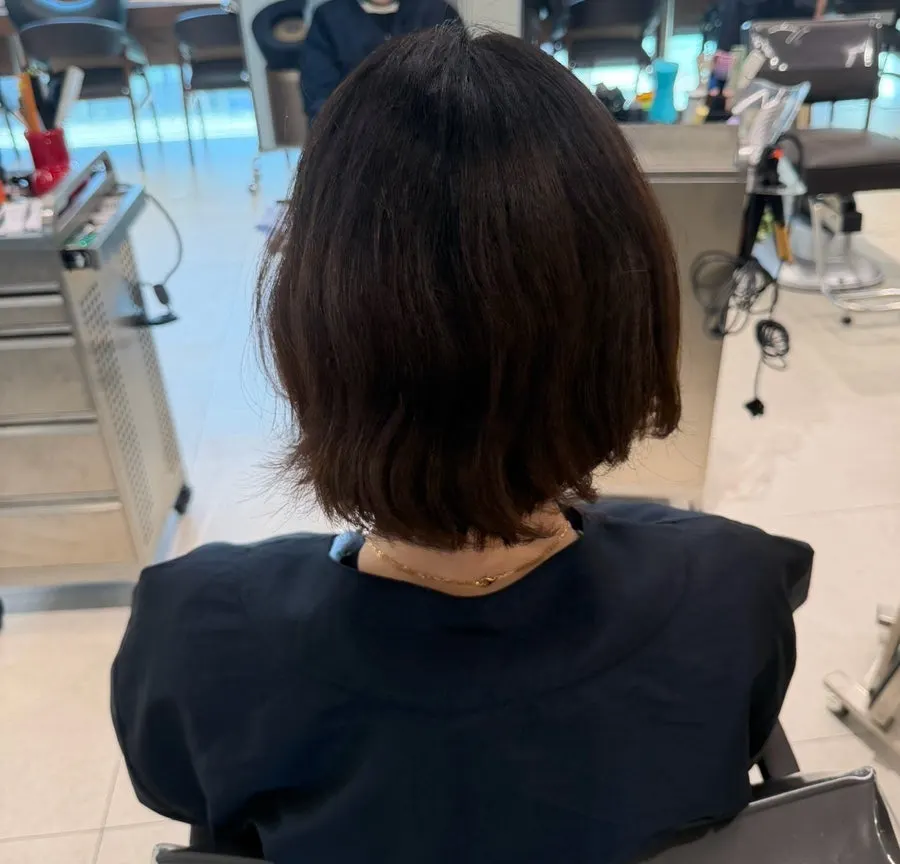 Mid-length bob with awkward length before the cut