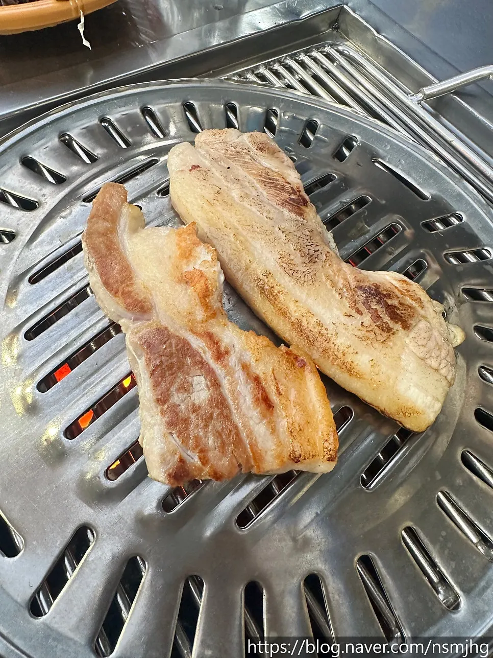 Two servings of pre-grilled samgyeopsal at Yeontan Gongjang