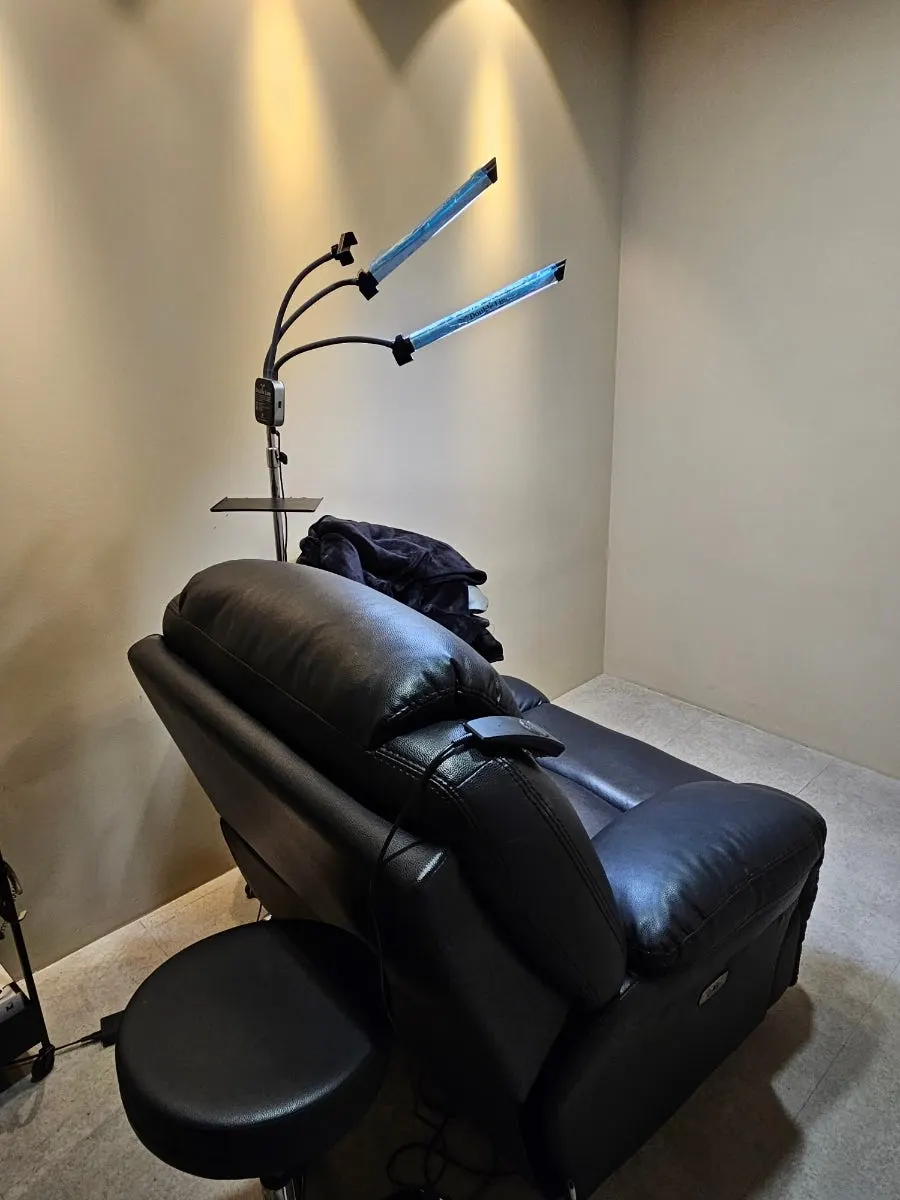 Photo recording the hairline before treatment