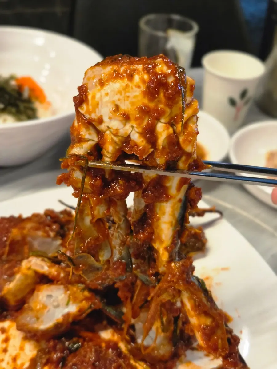 Kkotgejang picante de sabor intenso