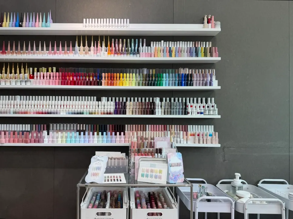 Inside Naeil Didi nail salon
