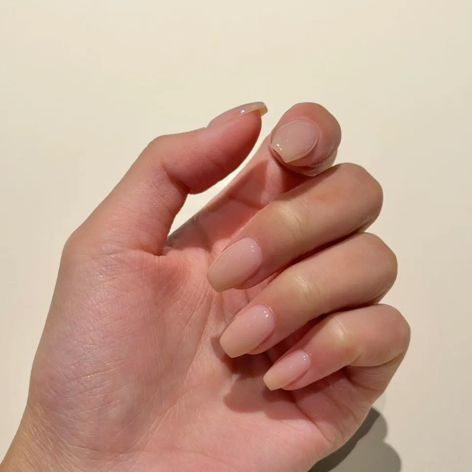 Finished syrup gel one-color nails