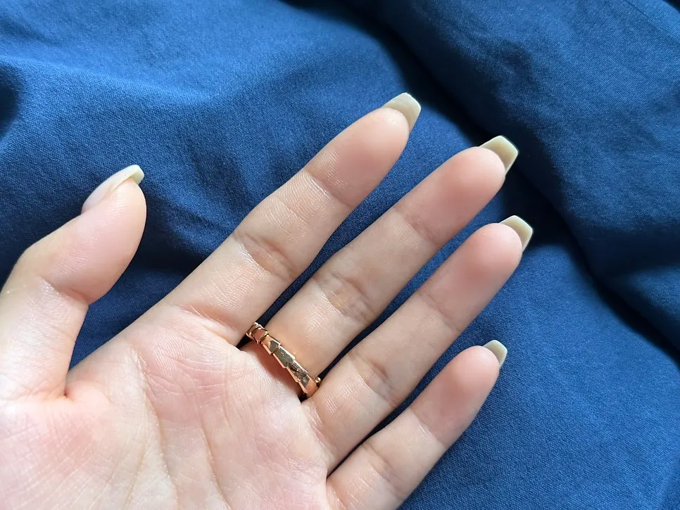 Ballerina-shaped extension nails