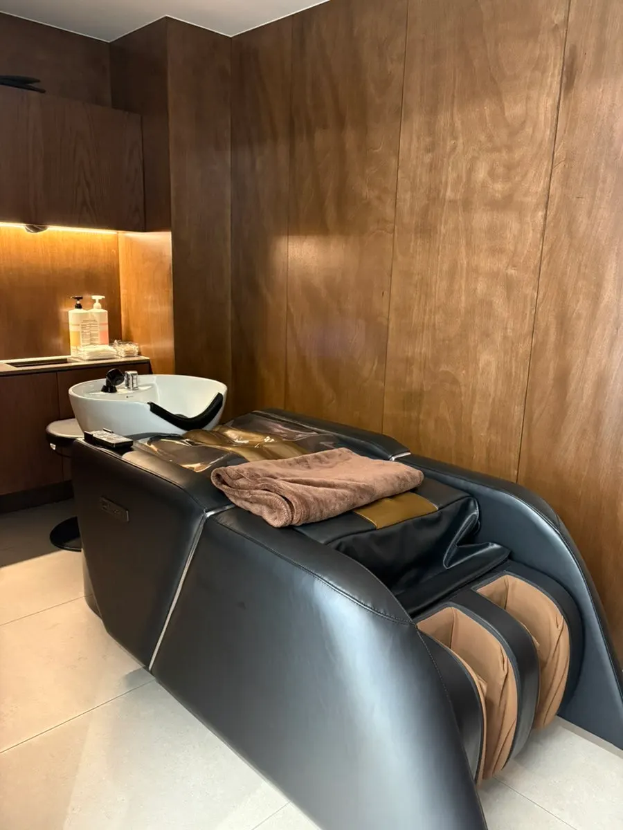 Styling chairs in the treatment area