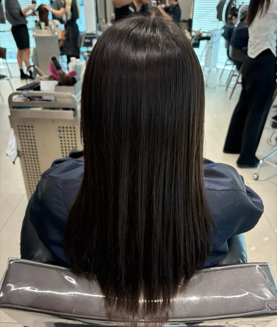 Mid-length line smoothed with the flat iron work