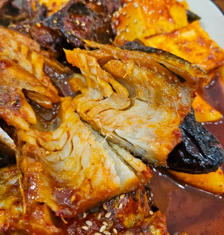 软嫩的一块鳕鱼干肉