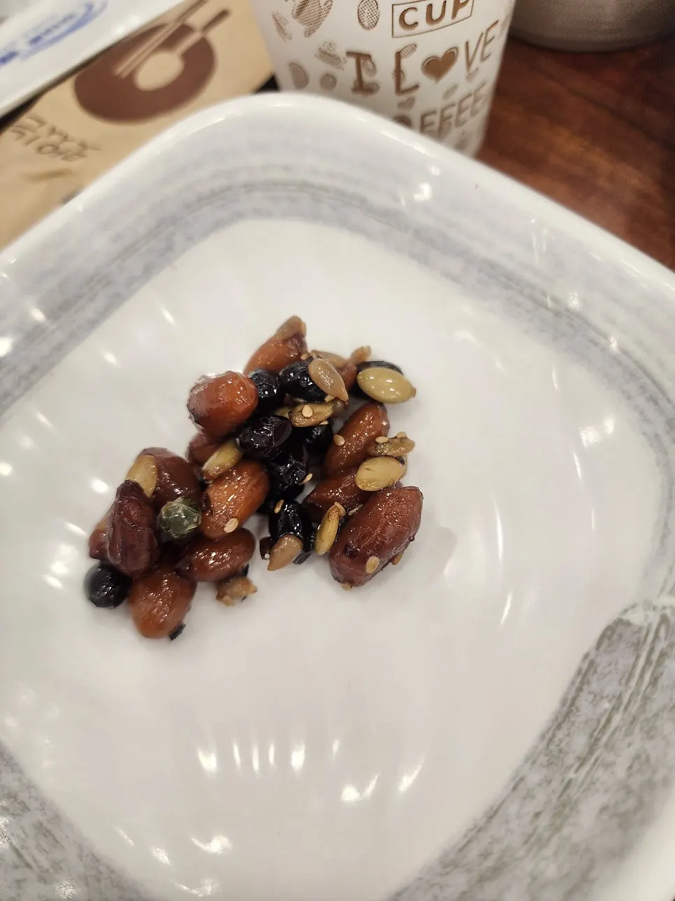 아빠찜 하남본점 밑반찬 접시