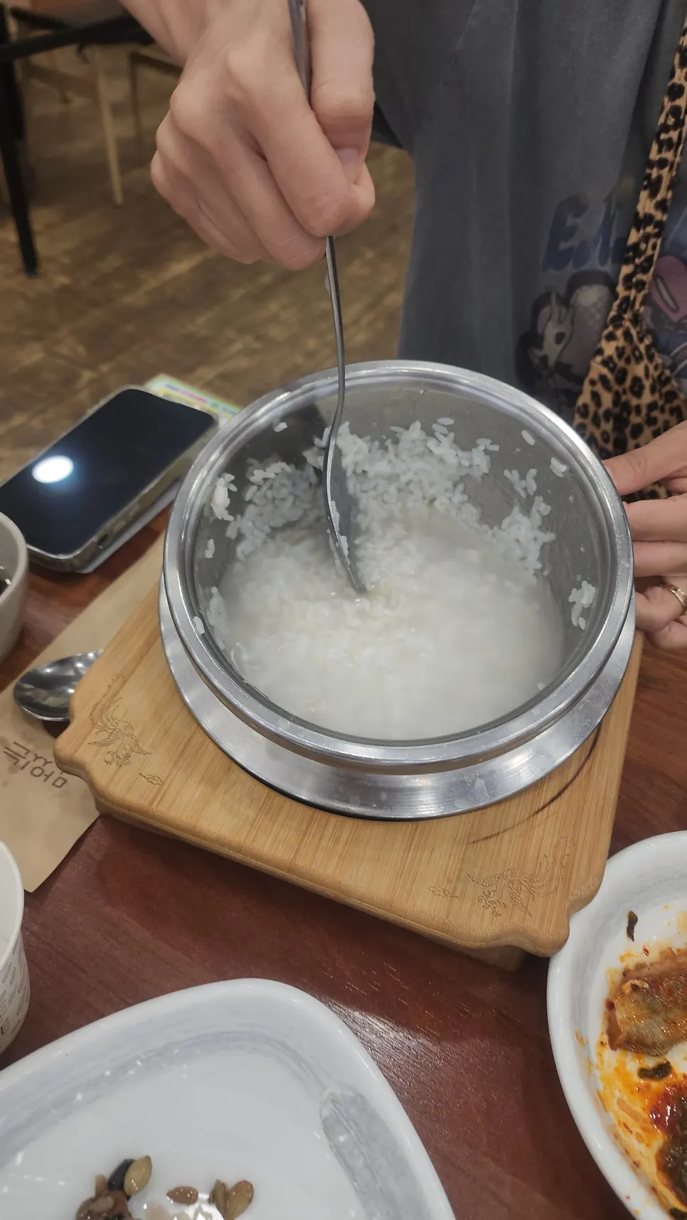 3인분이 한 솥에 나온 향미솥밥