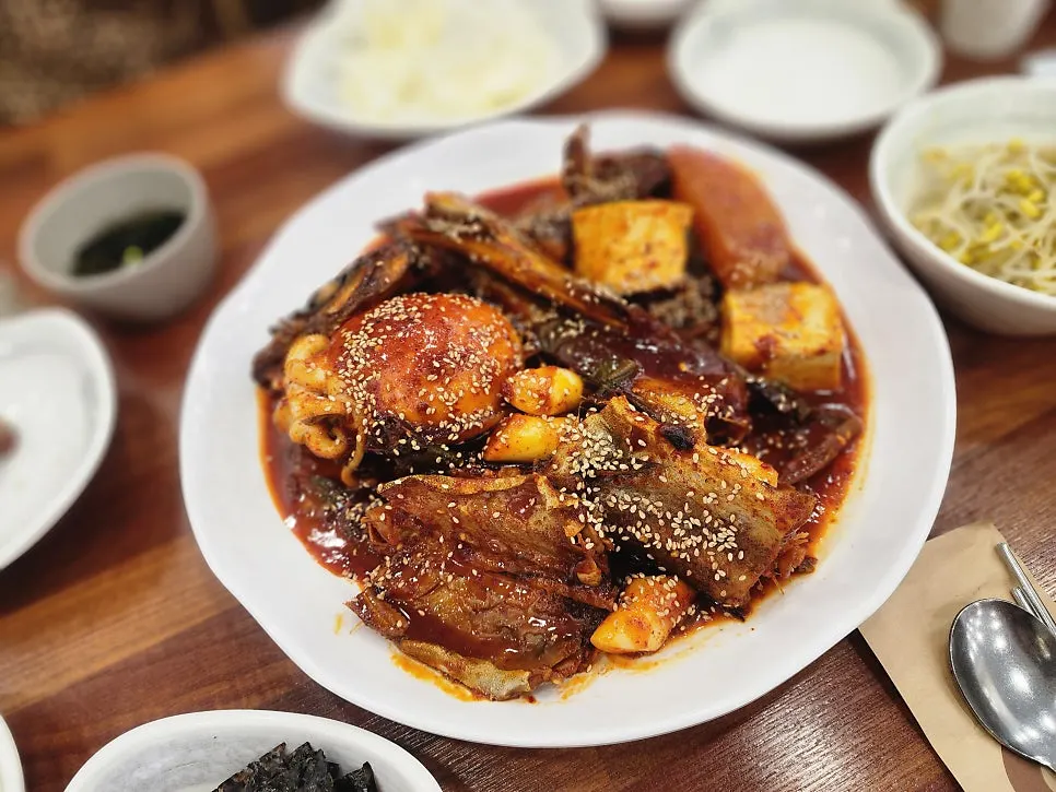 양념 밴 시래기코다리조림 클로즈업